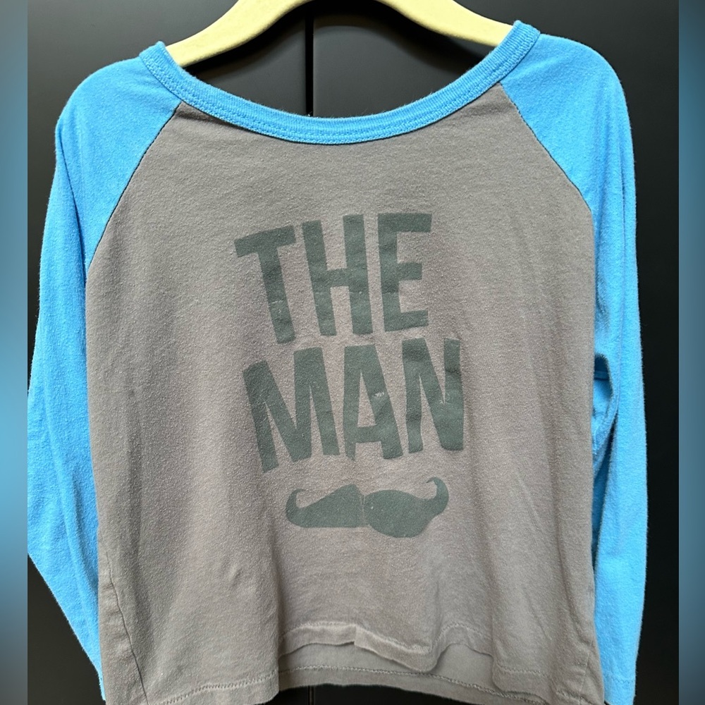 Scout & Adler Boys Grey and Blue “The Man” Long Sleeve T-Shirt//Boys Sz 6
